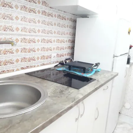 Playa Honda Fausi Apartman